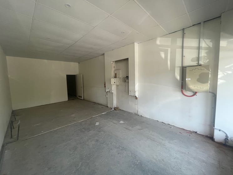 Click to view all images 490 Tooronga Road Hawthorn East VIC 3123 - Image 2