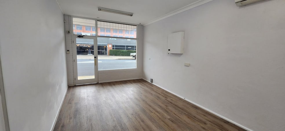 Click to view all images 27B Dowe Street Tamworth NSW 2340 - Image 1
