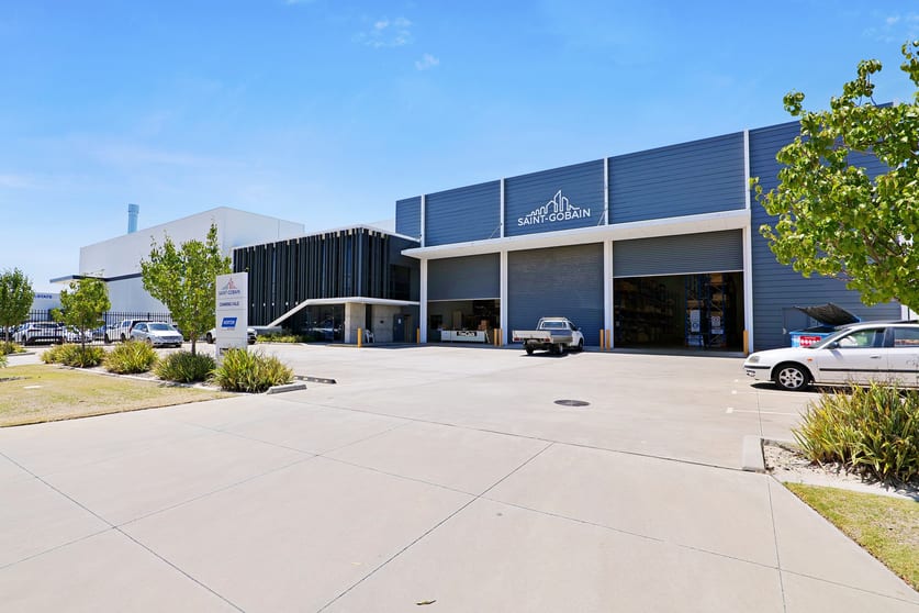 Click to view all images 10 Production Road Canning Vale WA 6155 - Image 2