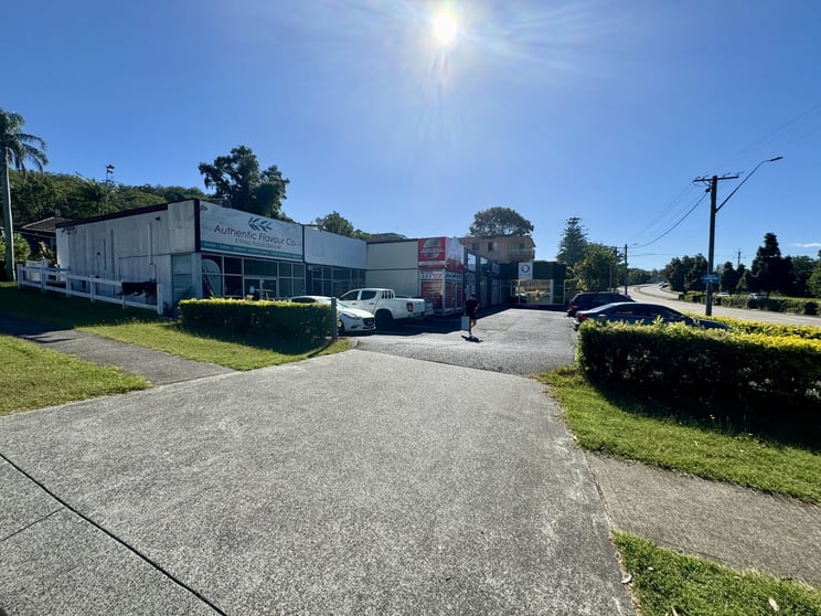 2/37 Central Coast Highway West Gosford NSW 2250 - Image 1