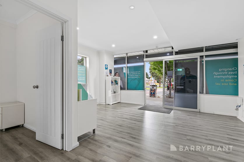 Click to view all images 113 Justin Avenue Glenroy VIC 3046 - Image 2