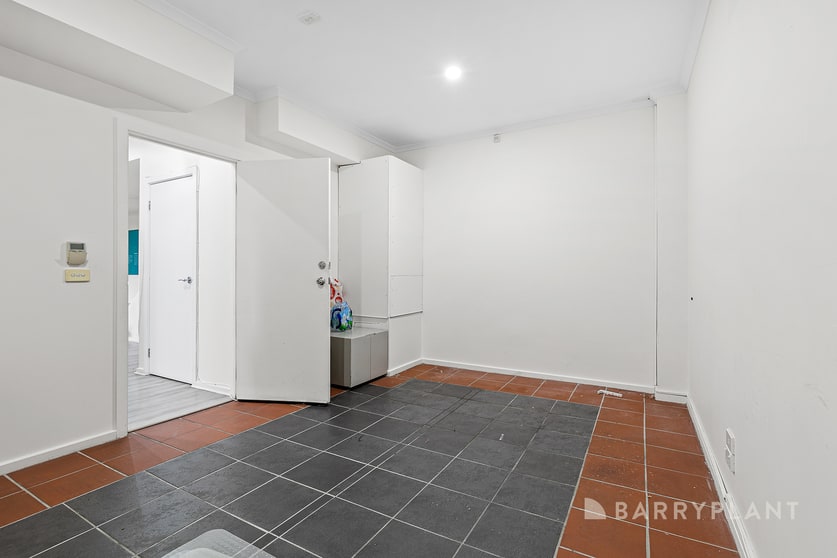 Click to view all images 113 Justin Avenue Glenroy VIC 3046 - Image 3