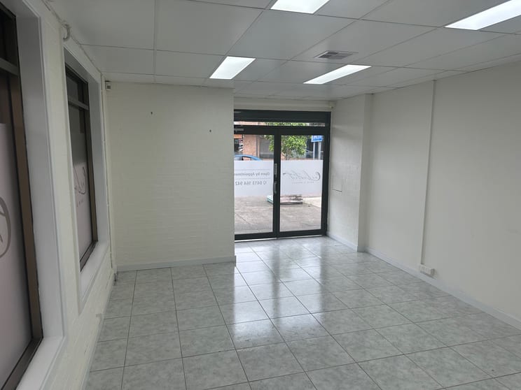 Click to view all images 60 Princes Highway Dapto NSW 2530 - Image 3