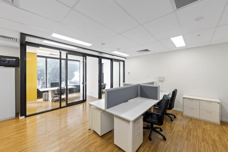 Click to view all images 1 Elland Avenue Box Hill VIC 3128 - Image 3