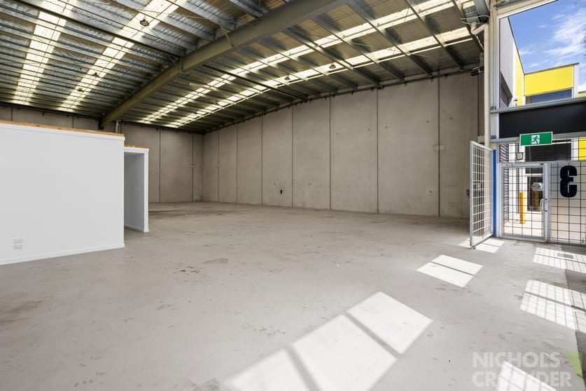 Click to view all images 3/1441 South Gippsland Highway Cranbourne VIC 3977 - Image 2