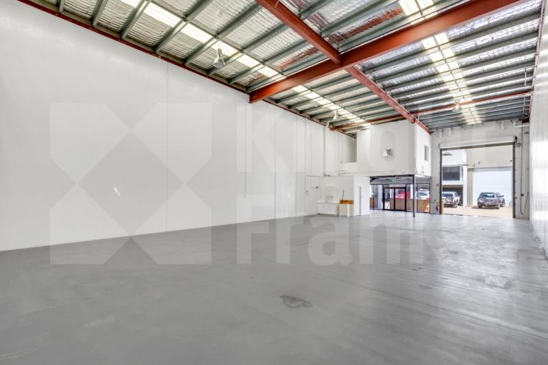 Click to view all images Unit 8/92-98 McLaughlin Street Kawana QLD 4701 - Image 2