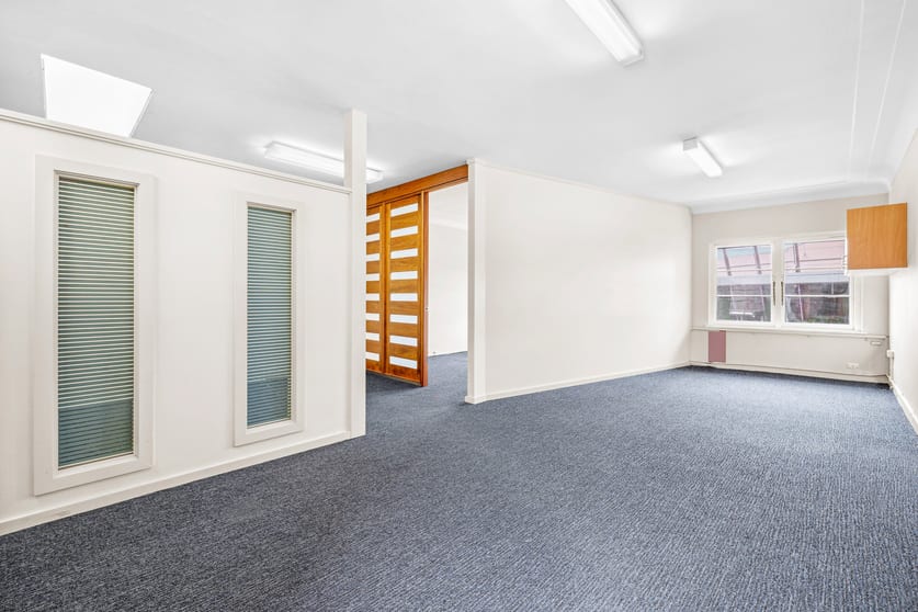 Click to view all images 2A Hillview Rd. Eastwood NSW 2122 - Image 2