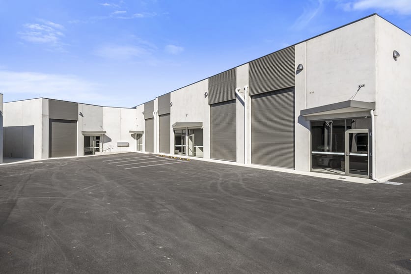 Click to view all images Unit 12/12 Railway Court Cambridge TAS 7170 - Image 1