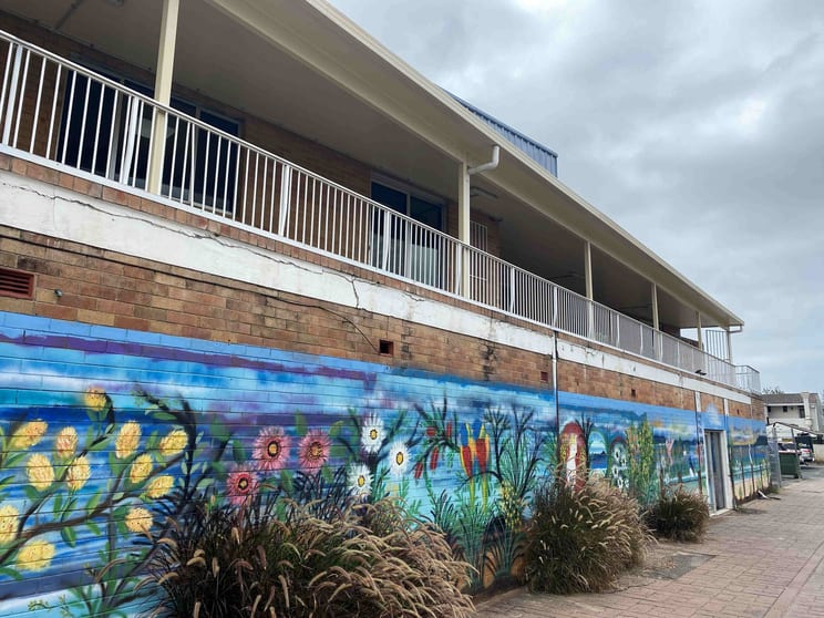 Level top, floor/400 Ocean View Road Ettalong Beach NSW 2257 - Image 1