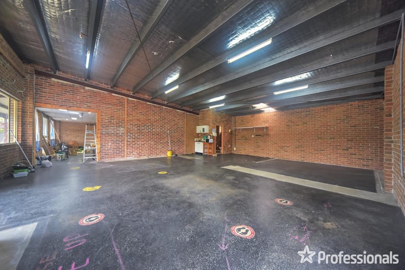 Click to view all images 2744 Princes Highway Wandandian NSW 2540 - Image 2