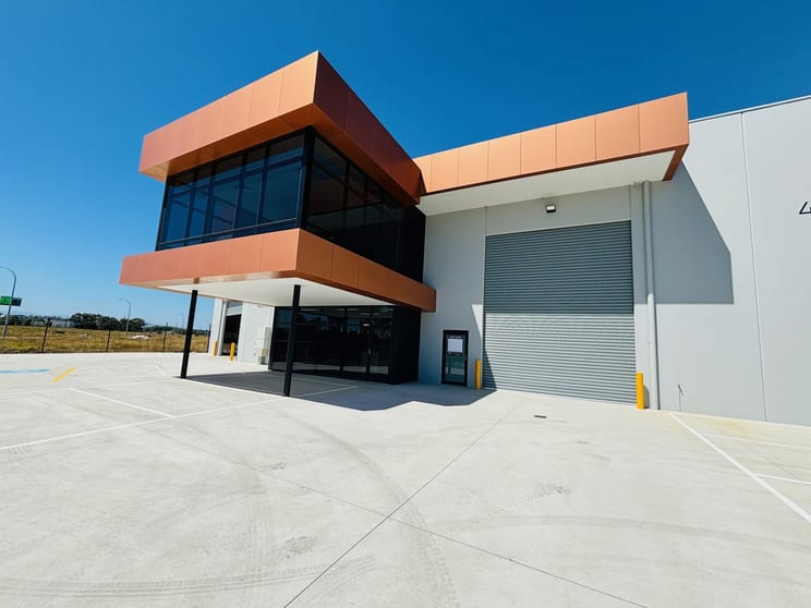 43 Sette Circuit Pakenham VIC 3810 - Image 2
