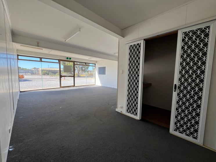 Click to view all images 3 & 4b/70 How Road Aldinga Beach SA 5173 - Image 3