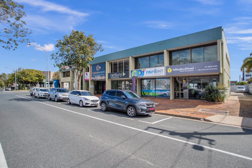 Click to view all images 52 MacAlister Street Mackay QLD 4740 - Image 3