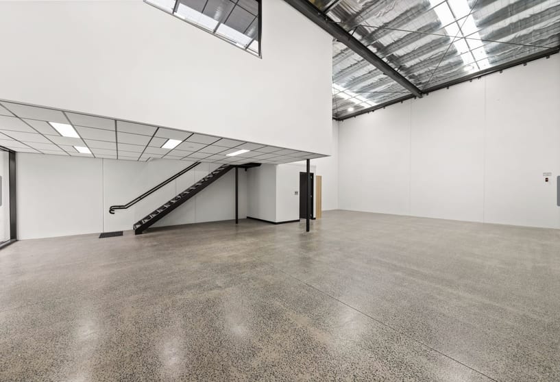 Click to view all images 21 EBONY CLOSE Springvale VIC 3171 - Image 3