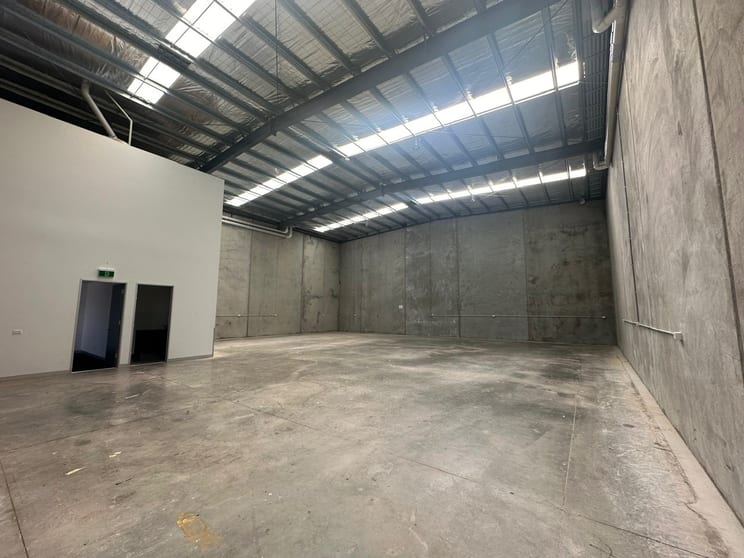 Click to view all images 82 Yale Drive Epping VIC 3076 - Image 3