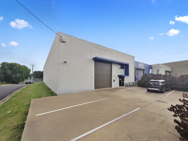 1/5 Scotland Street Bundaberg East QLD 4670 - Image 1