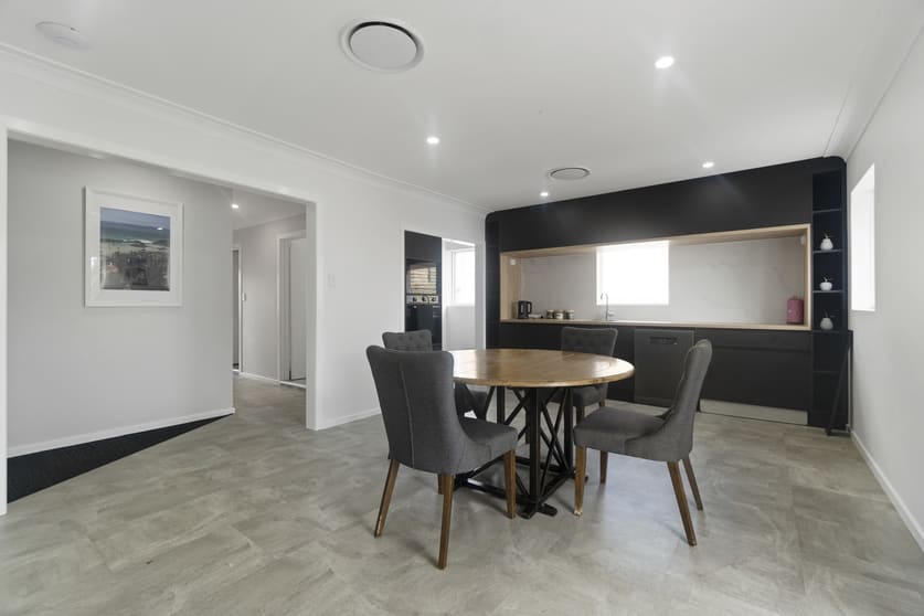 Click to view all images Level 1, 3/51A Woongarra Street Bundaberg Central QLD 4670 - Image 3