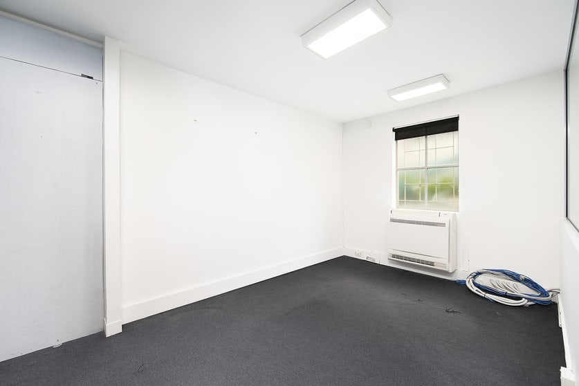 1/5 Ridge Street North Sydney NSW 2060 - Image 2