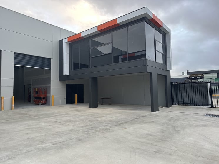 Click to view all images 17b & 17a Ponting Street Williamstown VIC 3016 - Image 3
