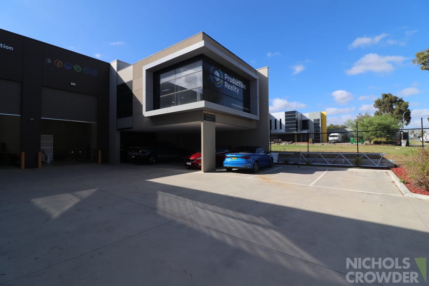 Click to view all images 1 or 2/8 Access Way Carrum Downs VIC 3201 - Image 3