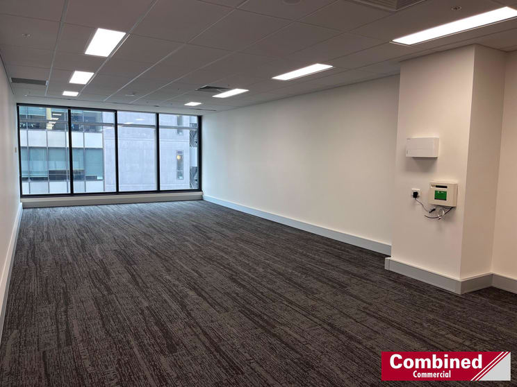 Click to view all images 3.01/3 Fordham Way Oran Park NSW 2570 - Image 2