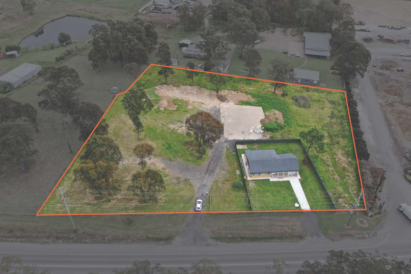 Click to view all images Horsley Park NSW 2175 - Image 1
