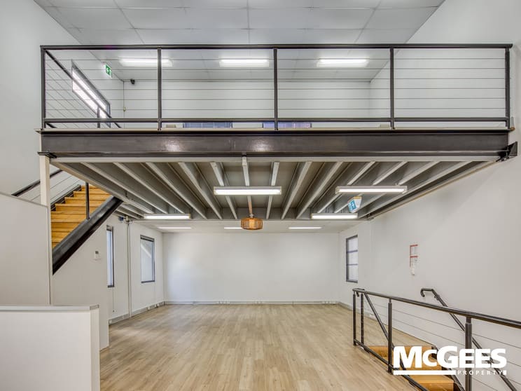 Click to view all images 3/76 Doggett Street Newstead QLD 4006 - Image 3