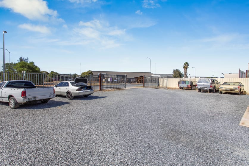 25 Priority Court Edinburgh North SA 5113 - Image 2