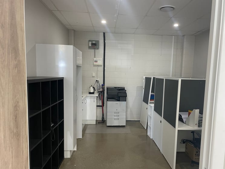 Click to view all images Mount Gravatt East QLD 4122 - Image 3