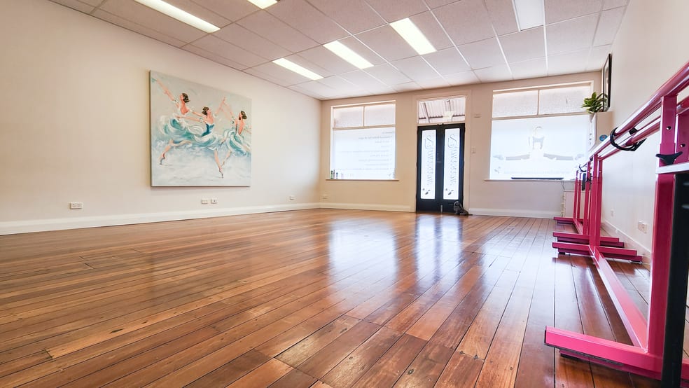 Click to view all images B/134 Stirling Highway Nedlands WA 6009 - Image 2