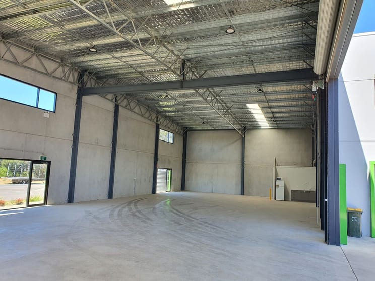 Click to view all images UNIT 5/10 SEASANDS DRIVE Redhead NSW 2290 - Image 3