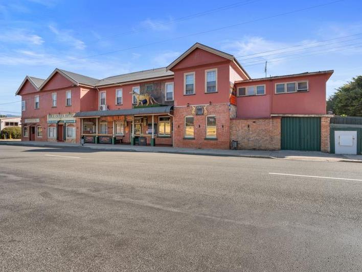 90 Pioneer Drive Mole Creek TAS 7304 - Image 2