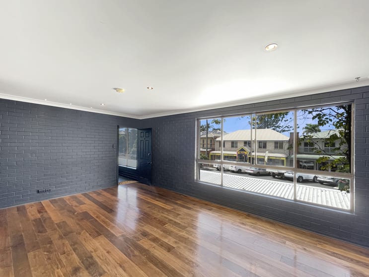 Click to view all images Studio 2/105 Stuart Street Mullumbimby NSW 2482 - Image 3