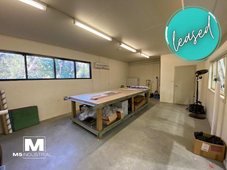 Click to view all images 2/3 Kelso Crescent Moorebank NSW 2170 - Image 3