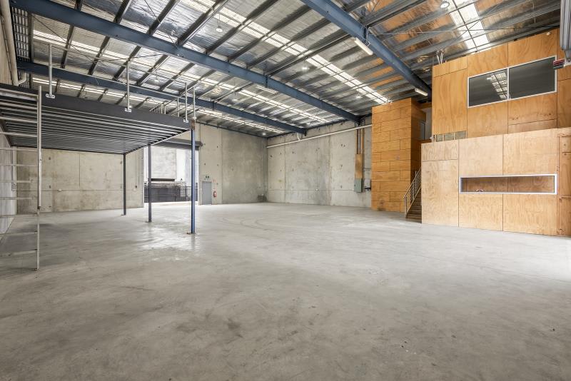 Click to view all images 12 Dendle Street/12 Dendle Street Grovedale VIC 3216 - Image 3