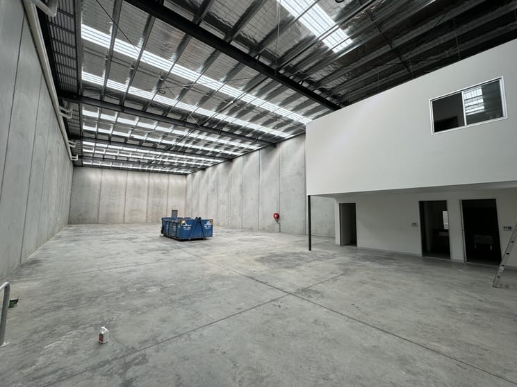 Click to view all images 105 Yale Drive Epping VIC 3076 - Image 3