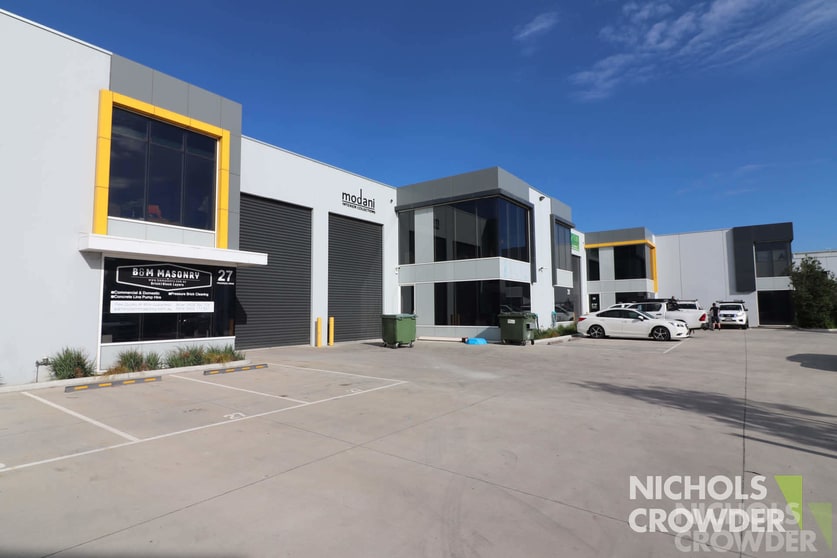 Click to view all images 27 Progress Drive Carrum Downs VIC 3201 - Image 3