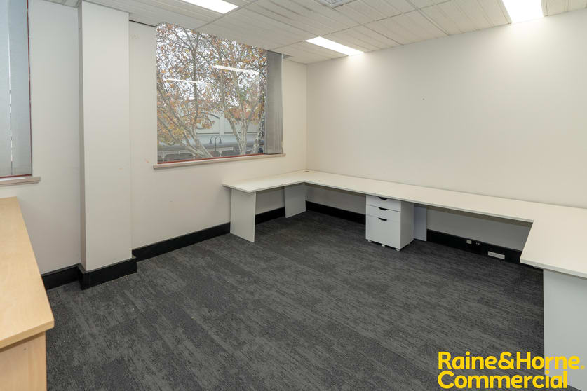 Suite 1/11-15 Baylis street Wagga Wagga NSW 2650 - Image 3