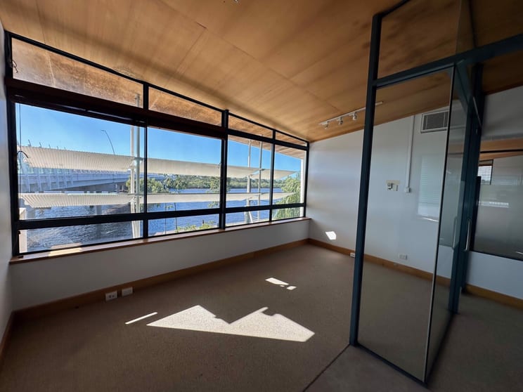 Click to view all images 3/237 Bradman Avenue Maroochydore QLD 4558 - Image 3