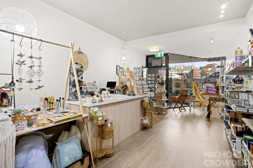 Click to view all images 1/216 Main Street Mornington VIC 3931 - Image 1