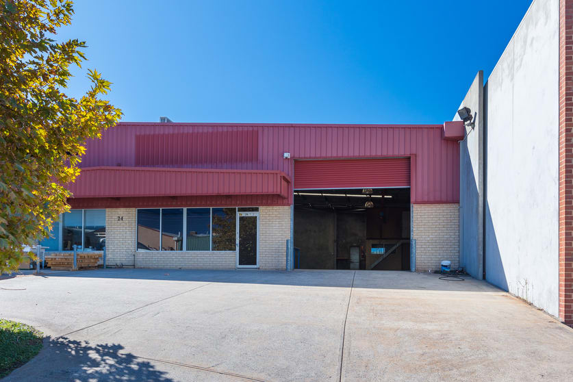 Click to view all images 2/24 Parkinson Lane Kardinya WA 6163 - Image 1
