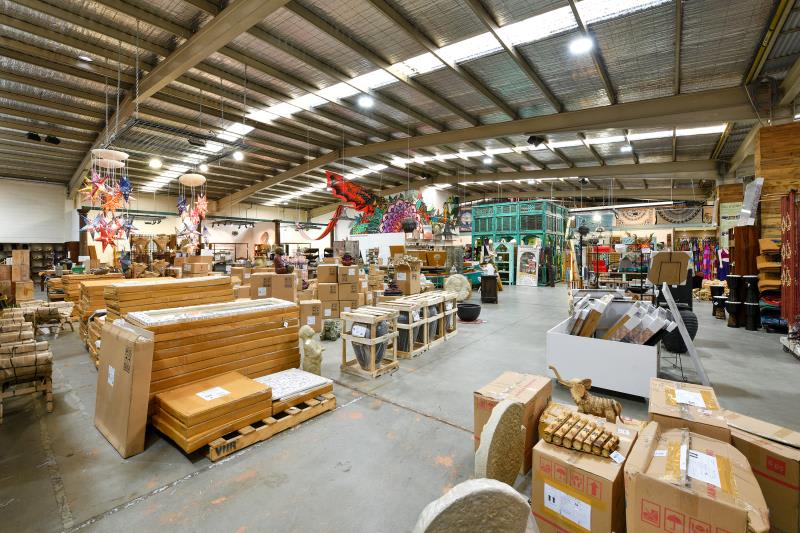 Click to view all images 1-5 Winterton Road Clayton VIC 3168 - Image 3
