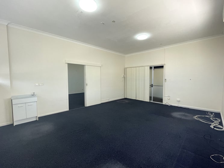 Click to view all images Level 1, 5/85 Welsby Parade Bongaree QLD 4507 - Image 2