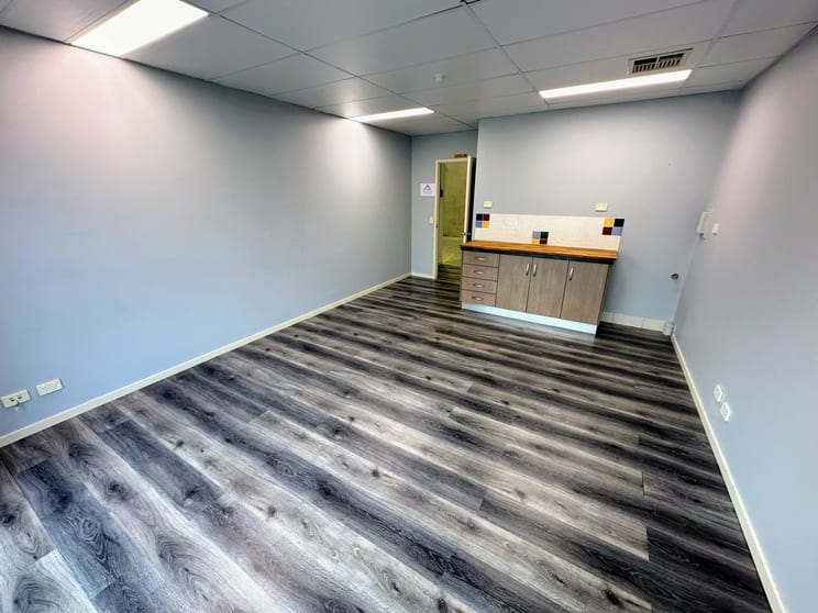 Click to view all images 1/16 Tombo Street Capalaba QLD 4157 - Image 2