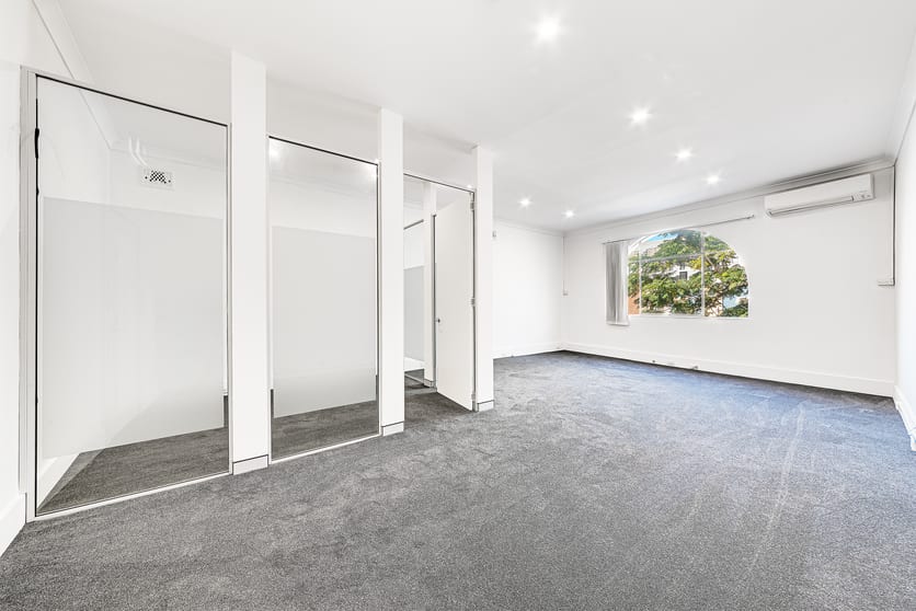 4/24 Birdwood Lane Lane Cove NSW 2066 - Image 2