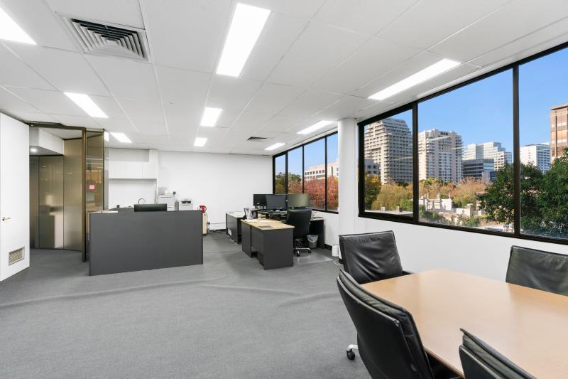 Click to view all images 31/456 St Kilda Road Melbourne VIC 3004 - Image 2