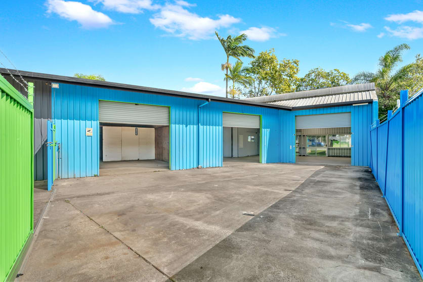 Click to view all images Unit 1/15 Rene Street Noosaville QLD 4566 - Image 3
