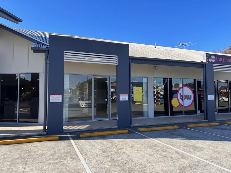 Click to view all images 2/207 Preston Road Manly West QLD 4179 - Image 2