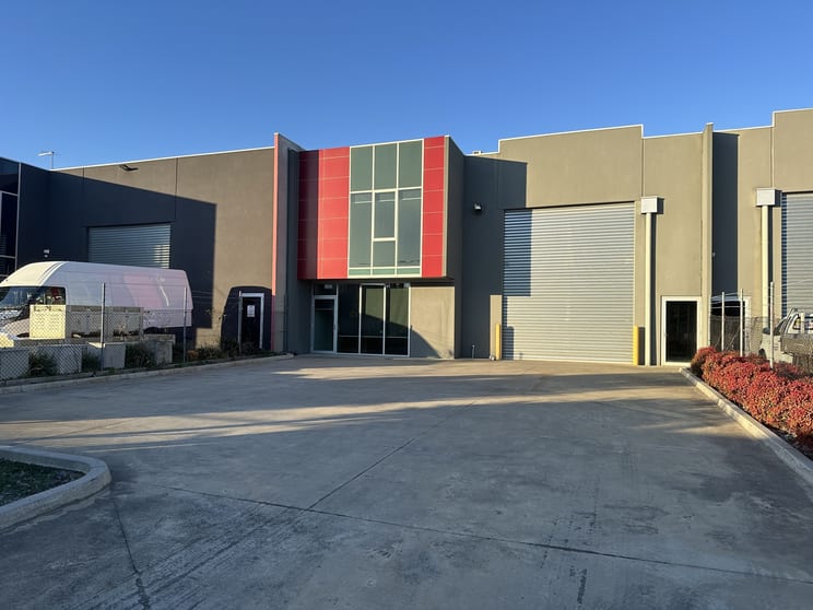 Click to view all images 37 Chelmsford Street Williamstown VIC 3016 - Image 2