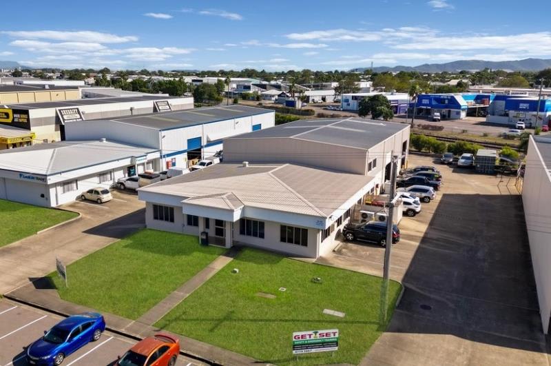 Click to view all images 21-23 Dalrymple Road Garbutt QLD 4814 - Image 1